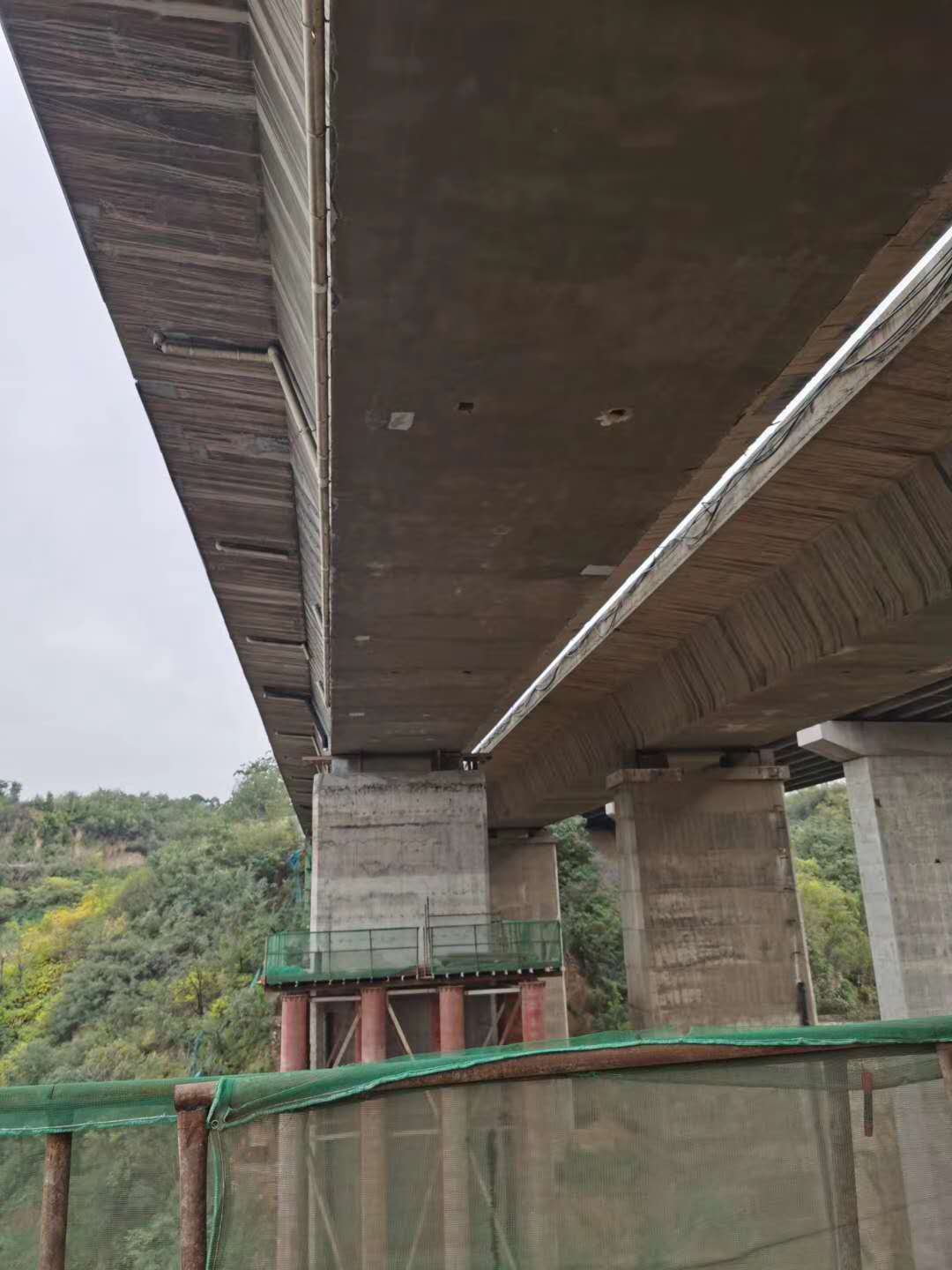 漳州桥梁加固前制定可行设计方案图并用对施工方法